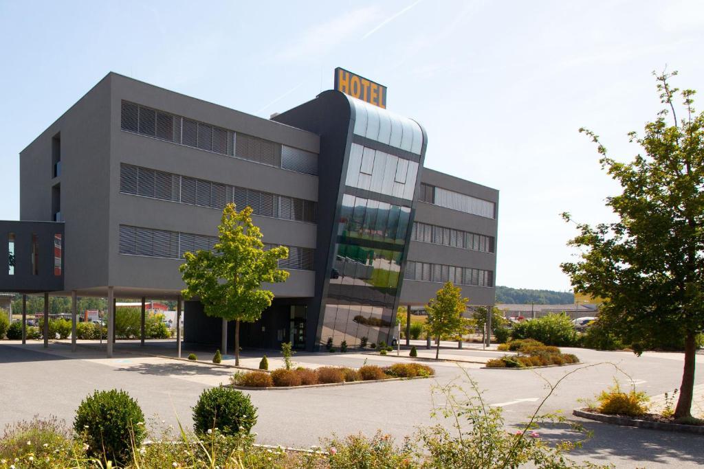 Business Hotel Ambio Gleisdorf Extérieur photo
